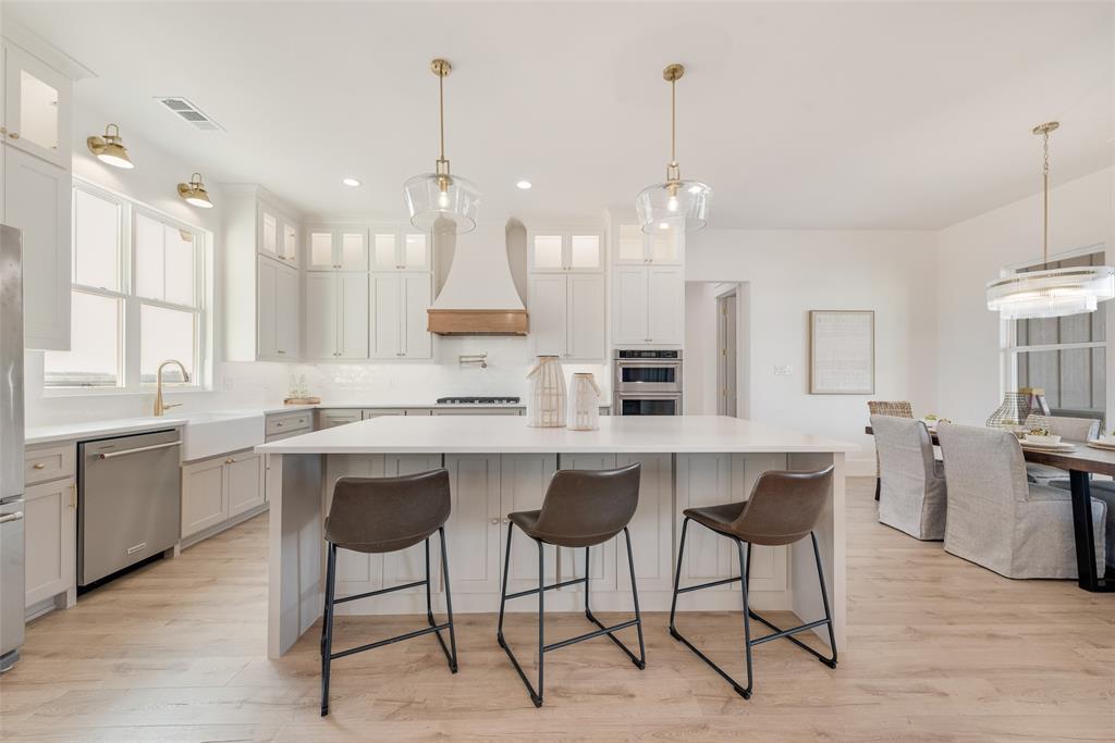 HINOJOSA ESTATES - Residential