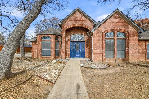 Photo of 1413 Cat Mountain Trail, Keller, TX 76248 (MLS # 21123380)