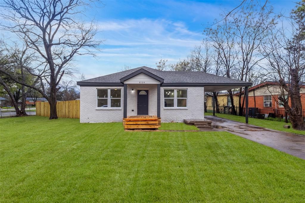 Photo of 8124 Burroaks Drive, Dallas, TX 75217 (MLS # 21153849)