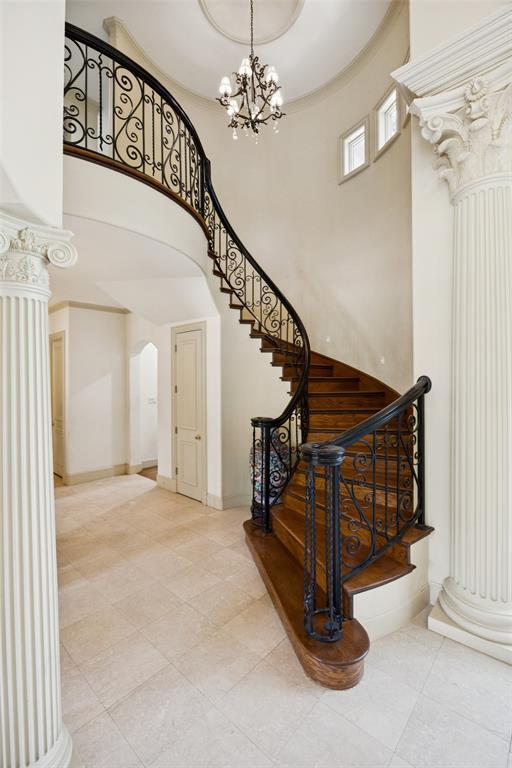 32 Wyck Hill Lane