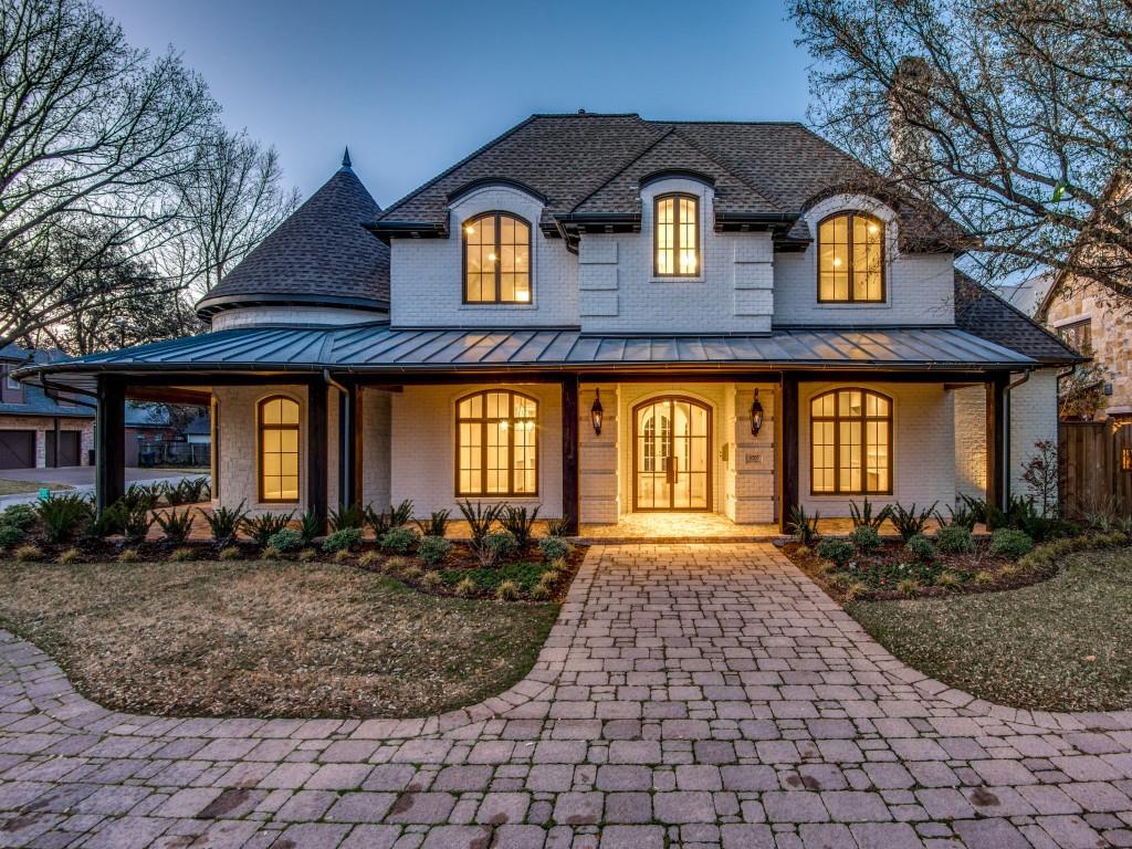 Royal Crest - Residential