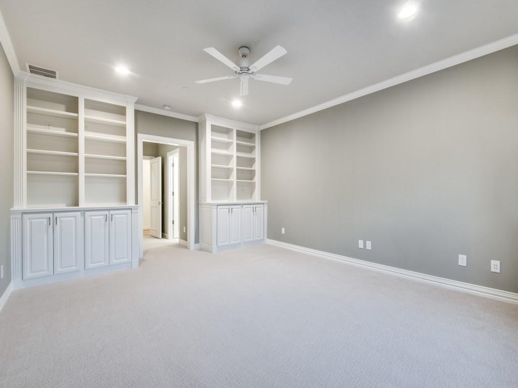 Royal Crest - Residential