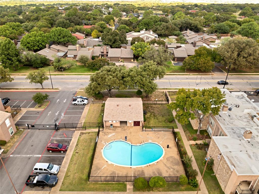 Woodhaven Condo - Residential