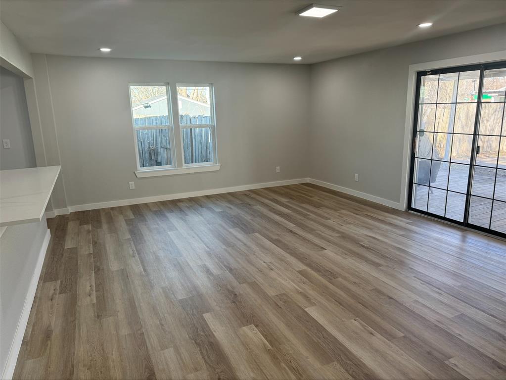 Cresthaven 01 - Residential