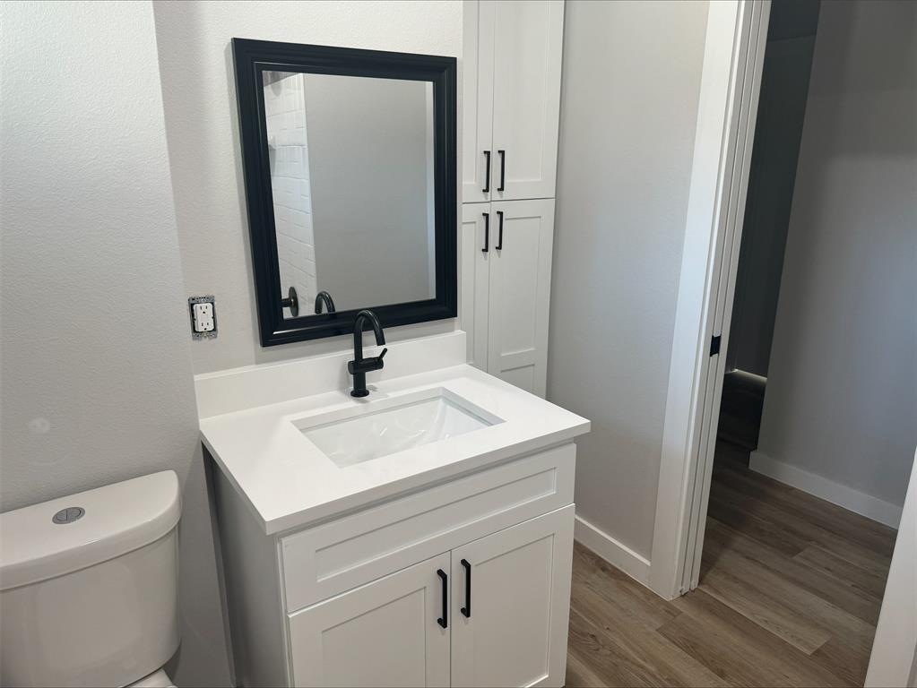 Cresthaven 01 - Residential