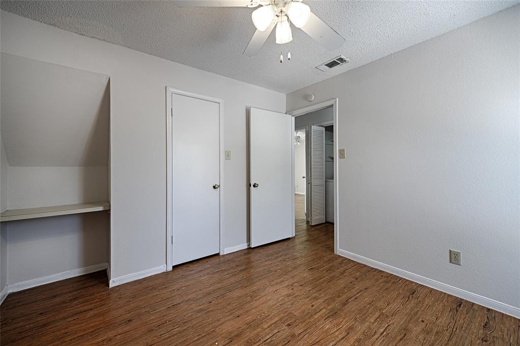 Cloisters Condo The - Residential