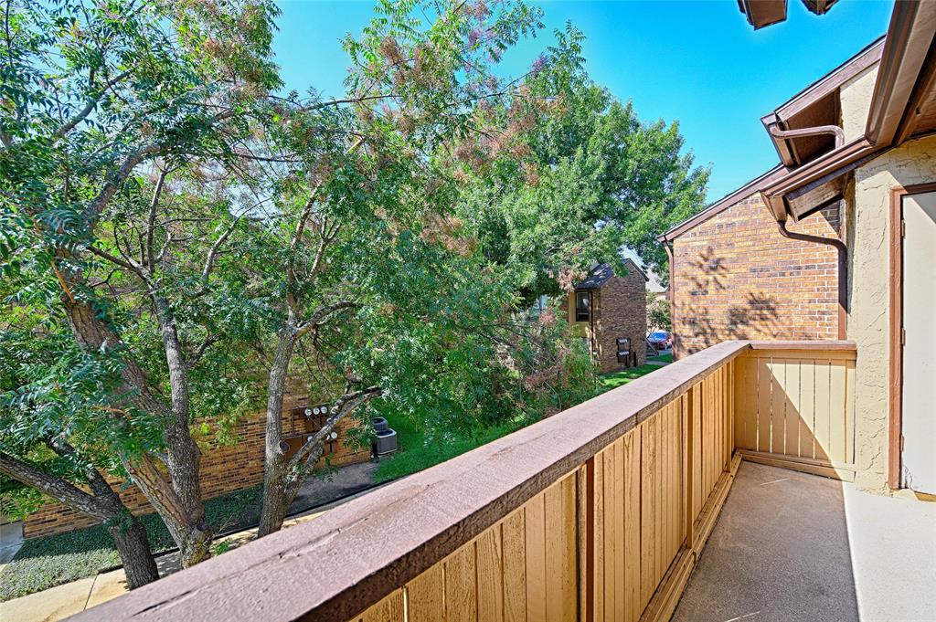 Cloisters Condo The - Residential