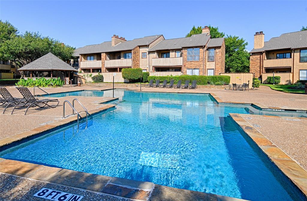 Cloisters Condo The - Residential