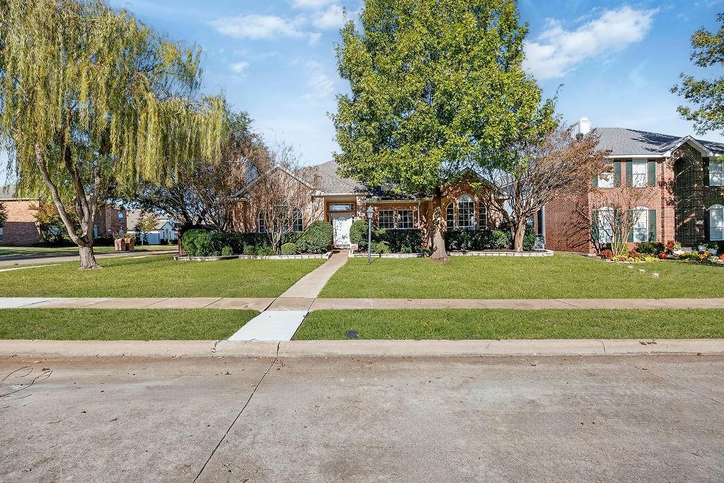 1333 Burlington Drive