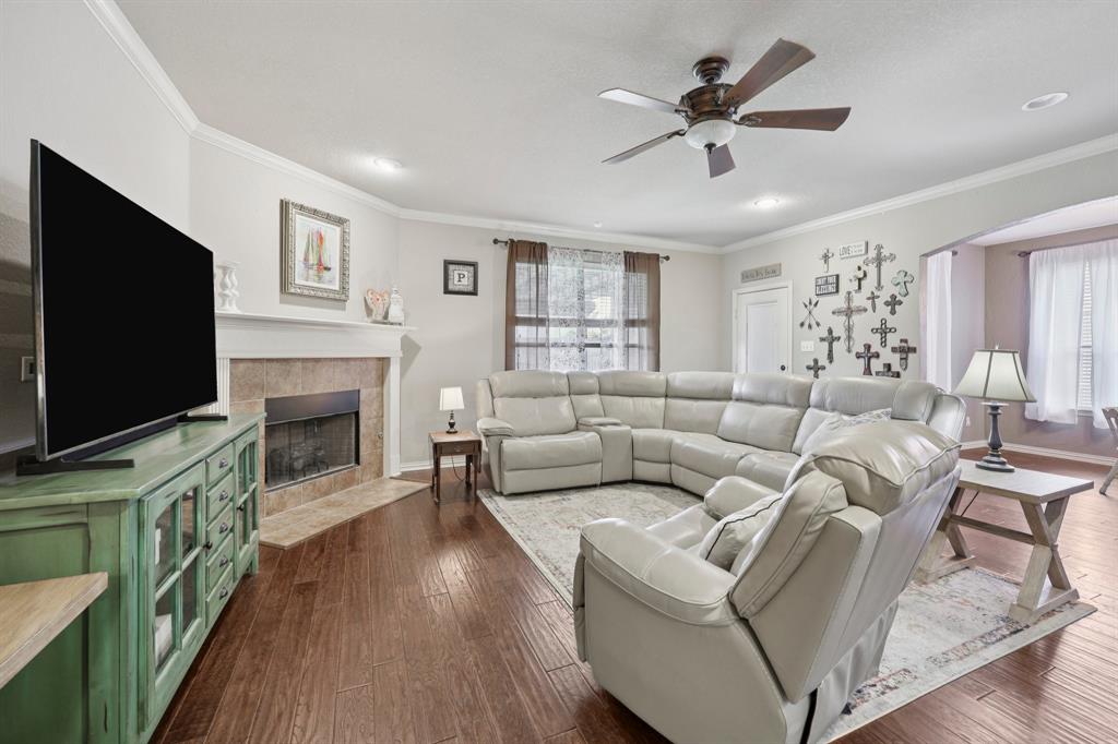 505 Kempson Court