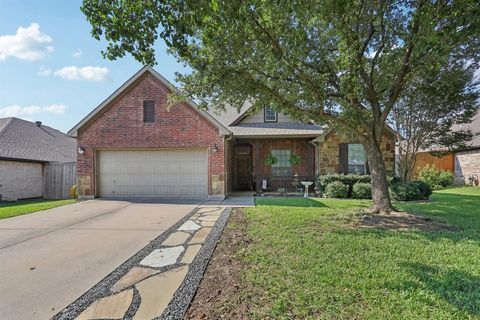 505 Kempson Court Saginaw TX 76179