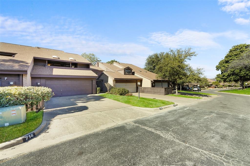 Woodhaven Cntry Club Estates - Residential