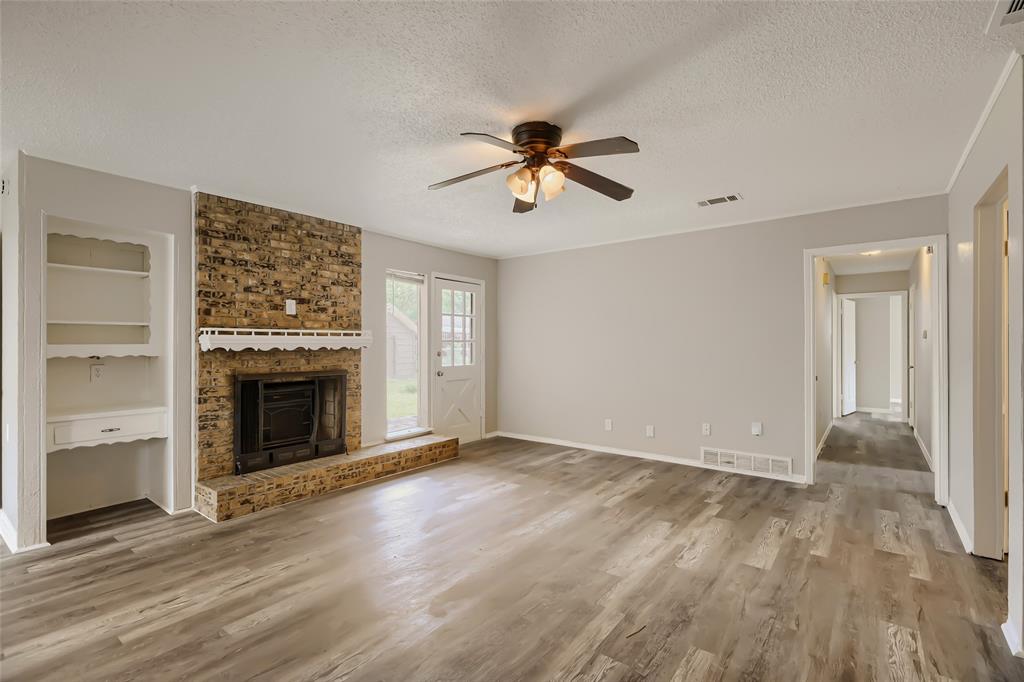 829 Poinsettia Drive