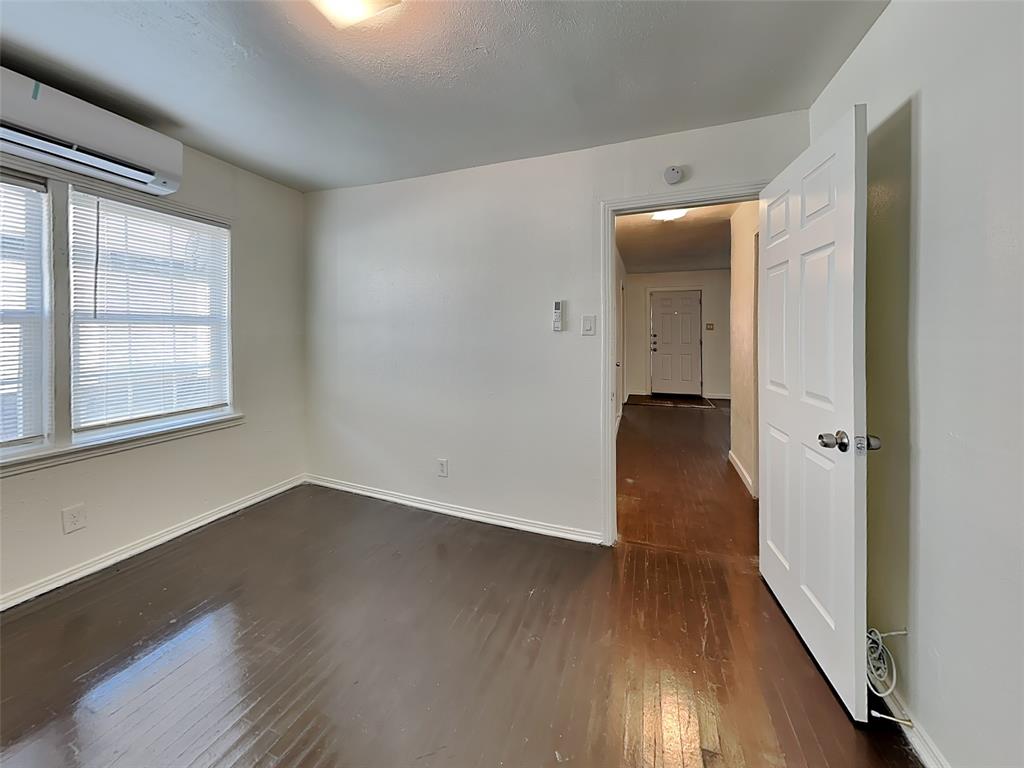 A W Grahams - Residential Lease