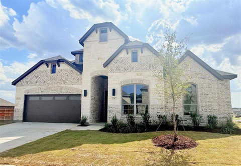 Photo of 317 Aurora Hills Trail, Burleson, TX 76028 (MLS # 21385399)