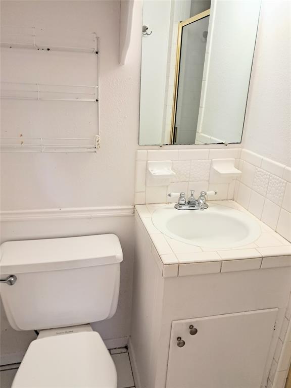 LAKE RIDGE ESTS - Residential Lease