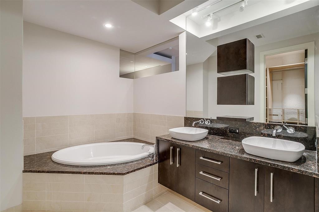 One Montgomery Plaza Residence Condo - Residential Lease