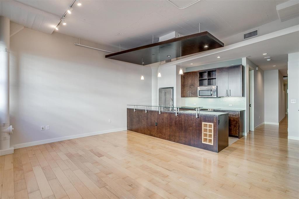 One Montgomery Plaza Residence Condo - Residential Lease