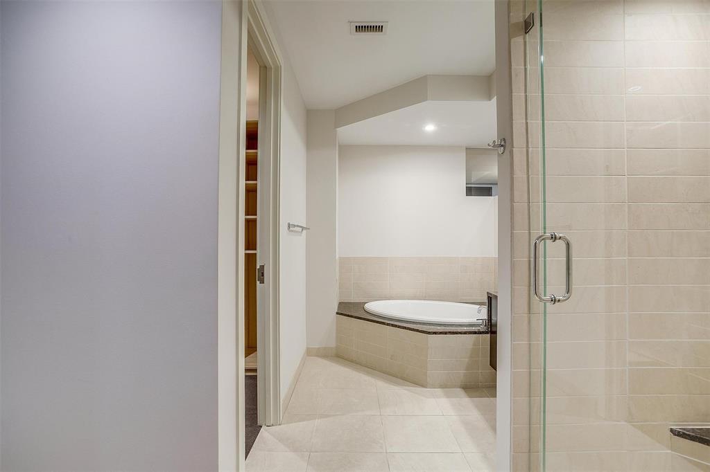 One Montgomery Plaza Residence Condo - Residential Lease