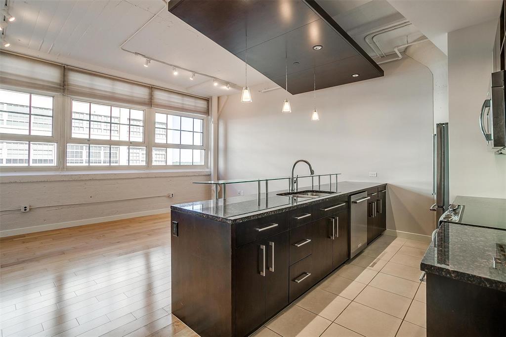 One Montgomery Plaza Residence Condo - Residential Lease