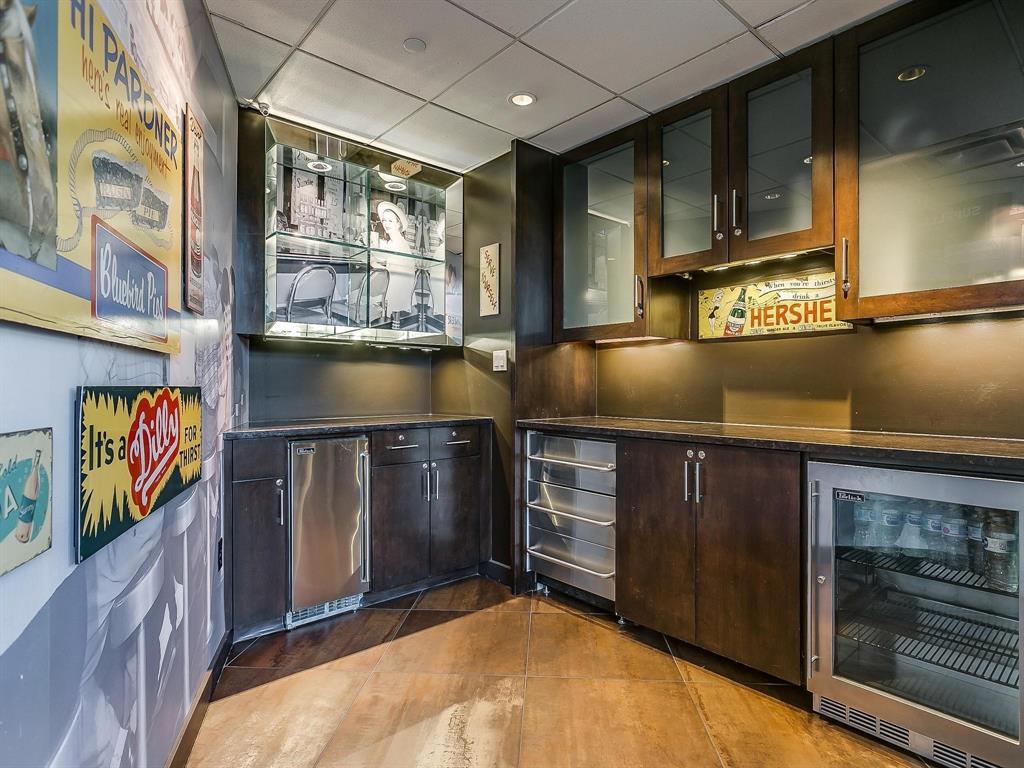 One Montgomery Plaza Residence Condo - Residential Lease