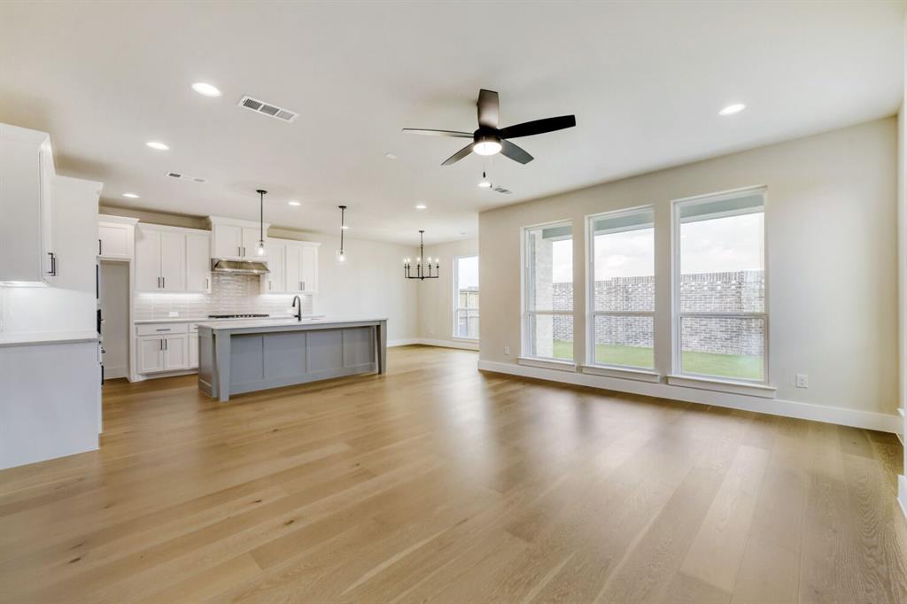 3245 Vaquero Lane