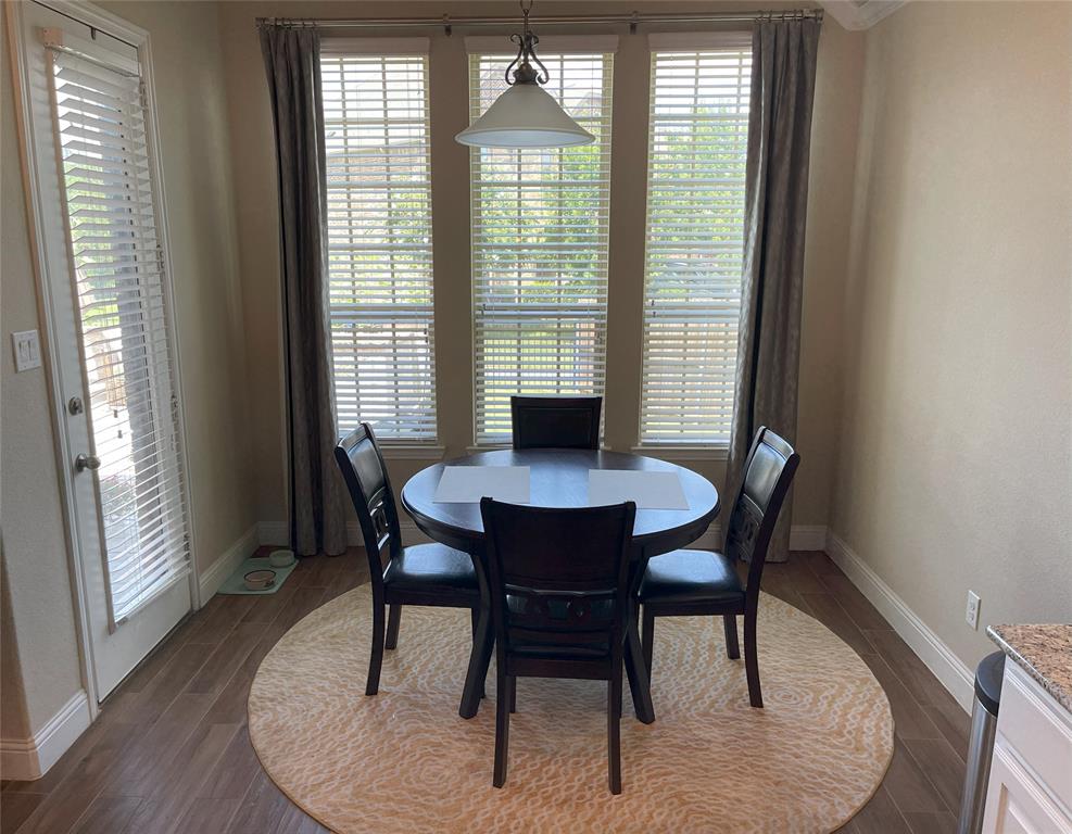 905 Dove Trail