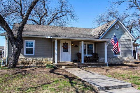 A home in Comanche