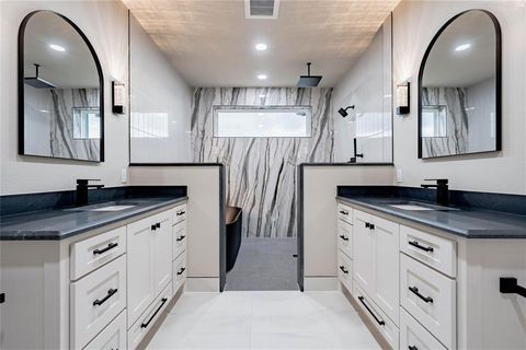 Tiny photo for 85 Isle Of View Drive, Tool, TX 75143 (MLS # 21141957)