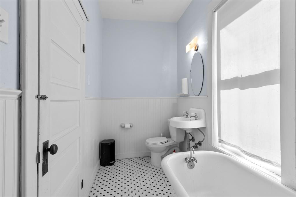 Fort Worth Original Town - Commercial Sale