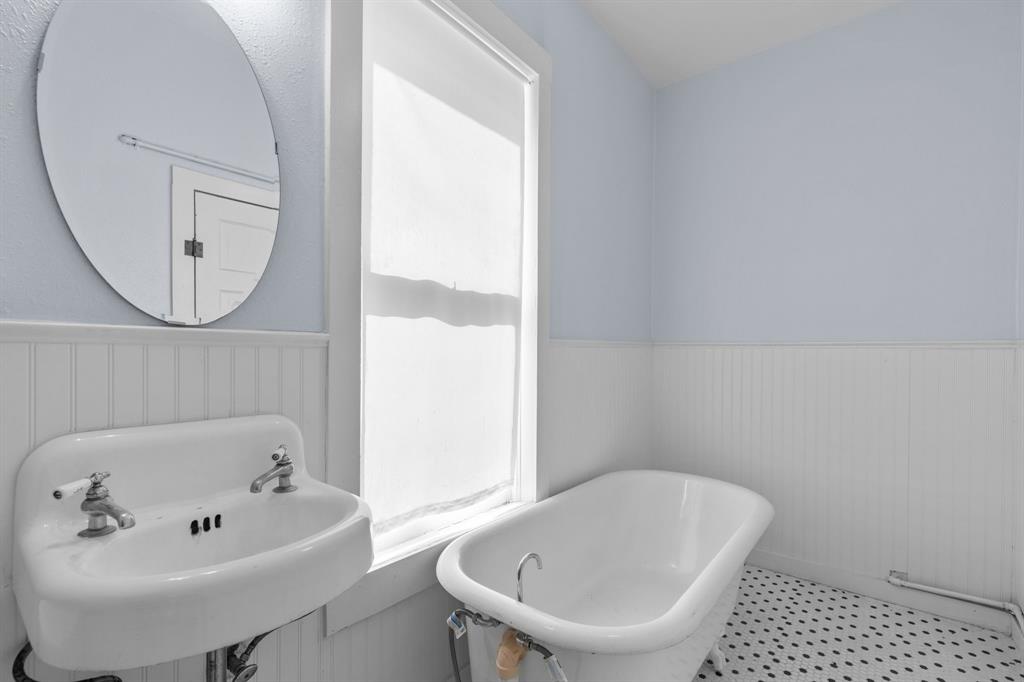 Fort Worth Original Town - Commercial Sale