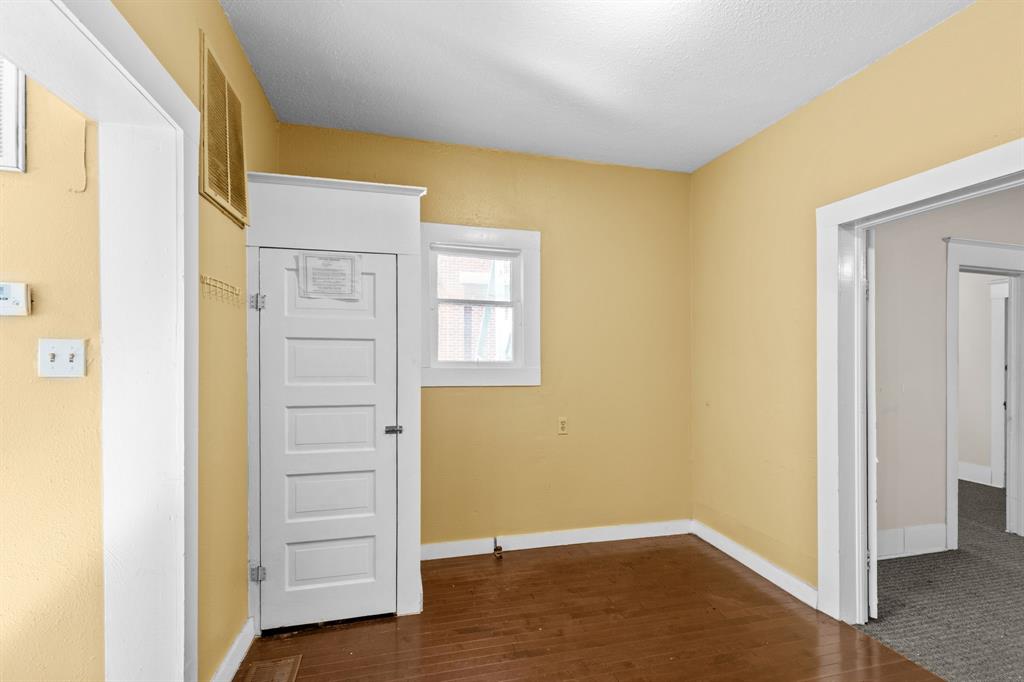 Fort Worth Original Town - Commercial Sale