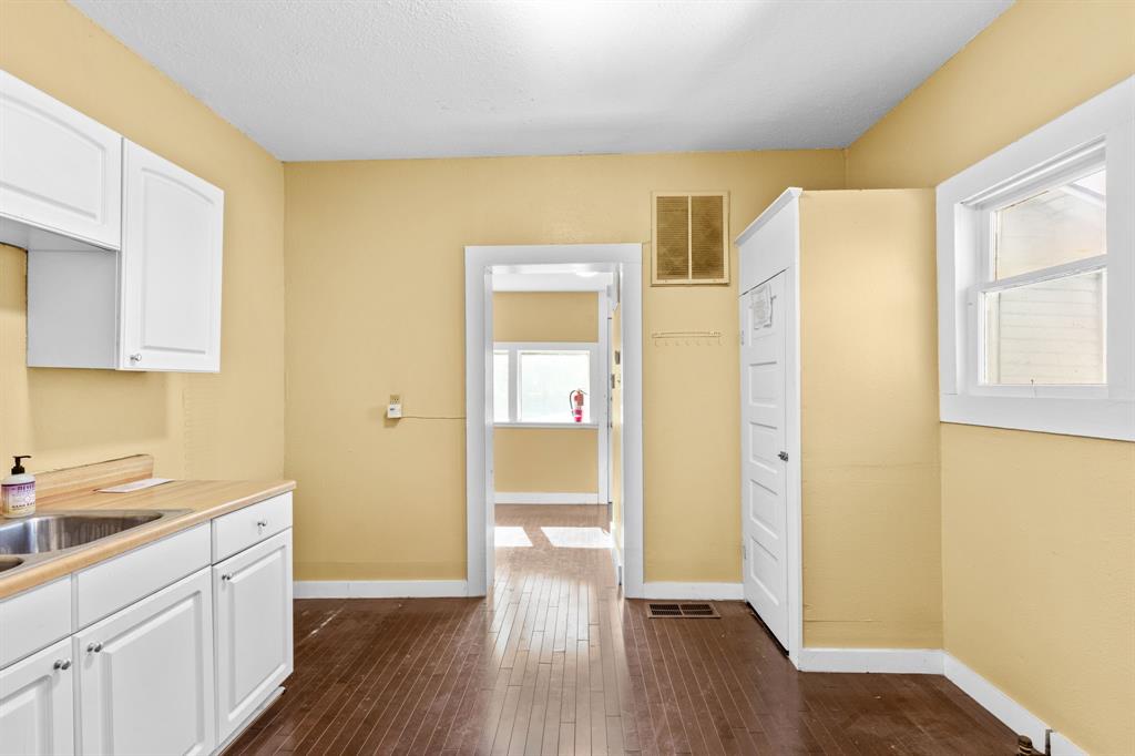 Fort Worth Original Town - Commercial Sale