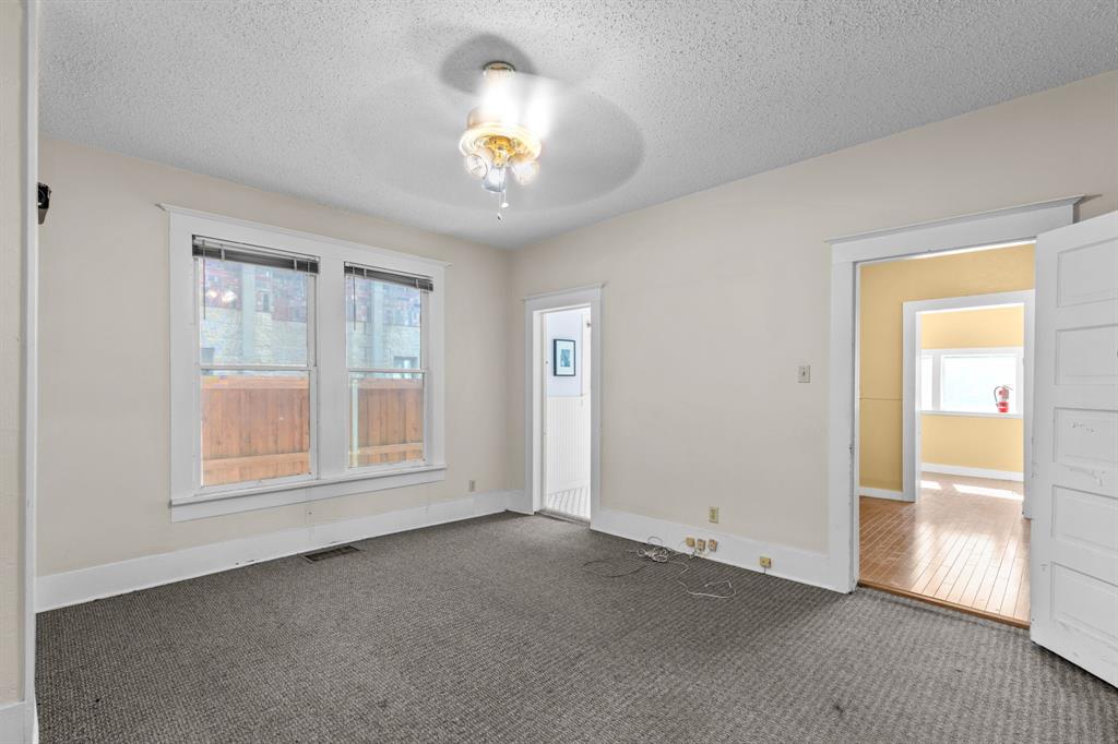 Fort Worth Original Town - Commercial Sale