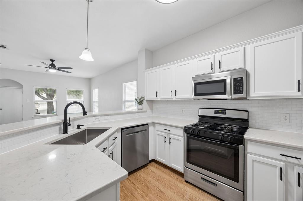 1317 Live Oak Lane