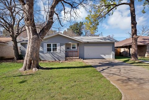 1110 Hollis Street Arlington TX 76013