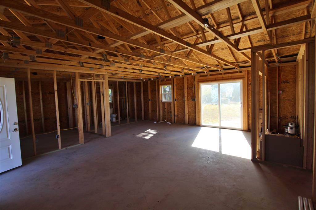 Mart Vacant - Residential