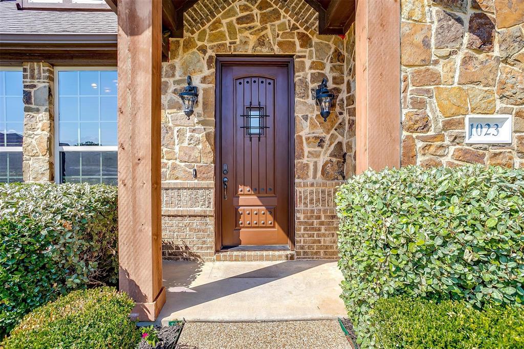 1023 Winding Creek Drive