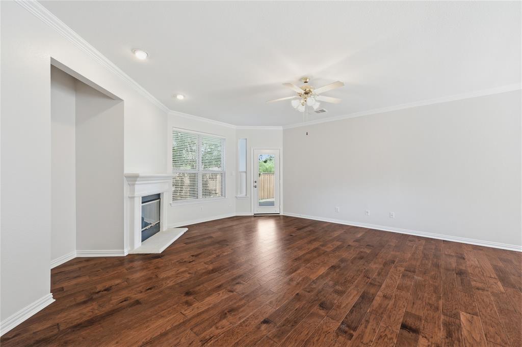 3649 Lincoln Drive