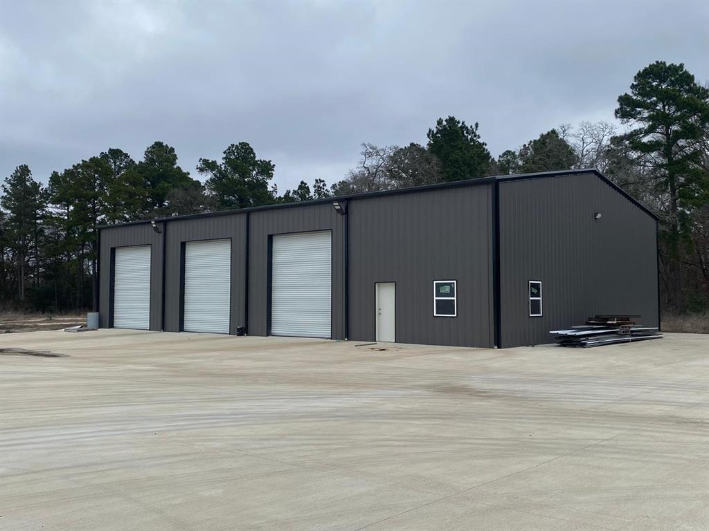 none - Commercial Lease