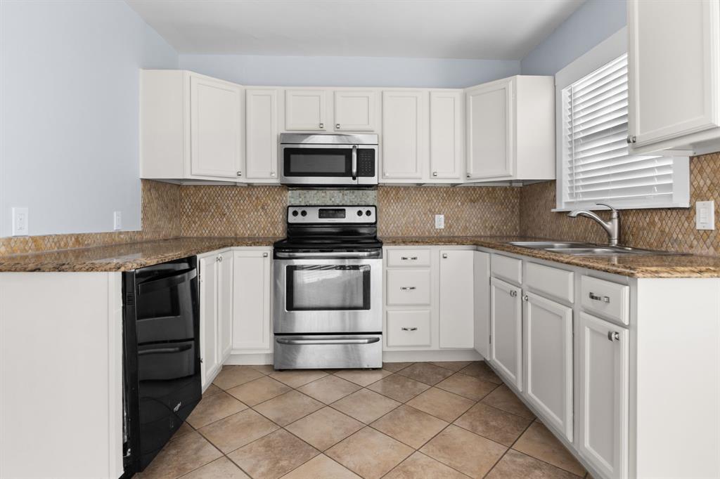 Ridglea West Add - Residential Lease