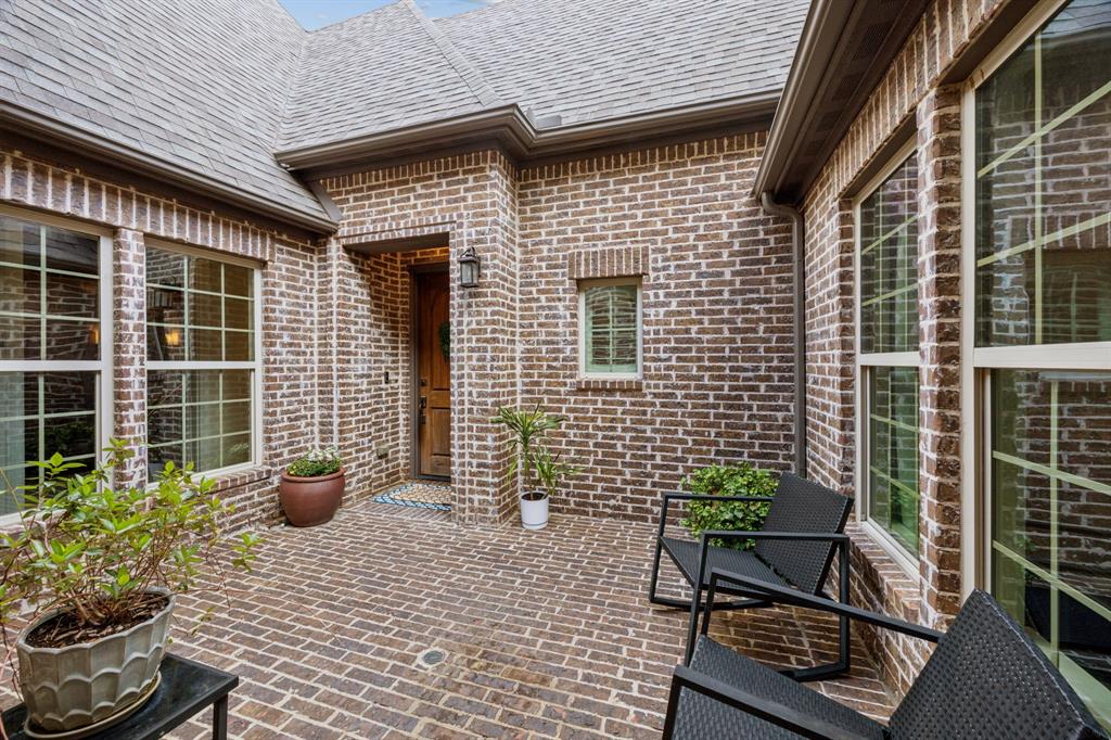 870 Swan Landing Lane