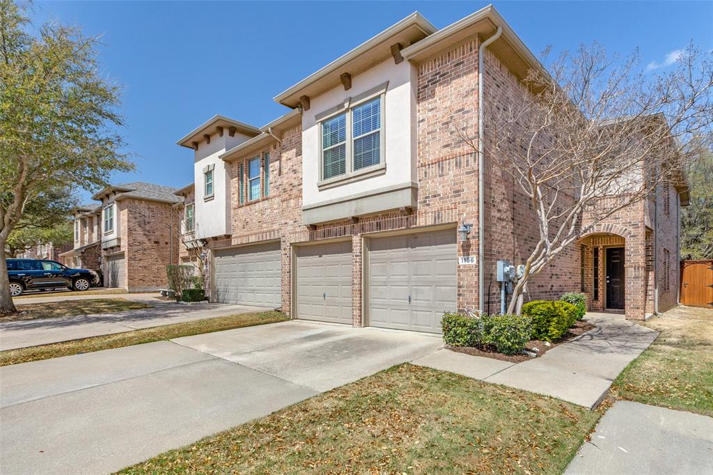 1136 Landon Lane