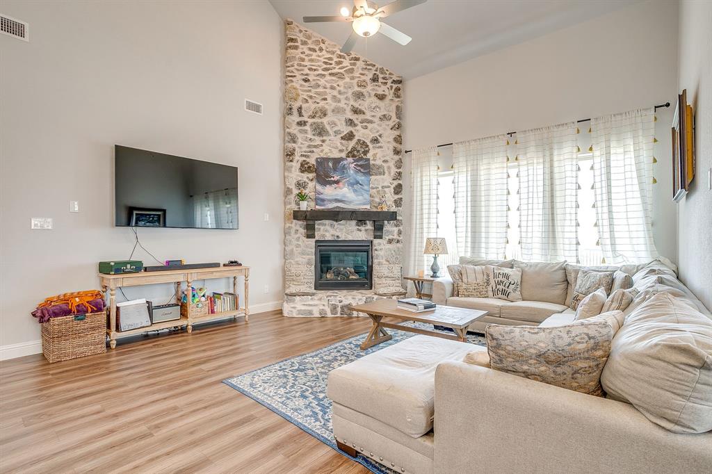 Ventana Ph II - Residential