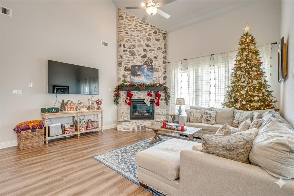 Ventana Ph II - Residential