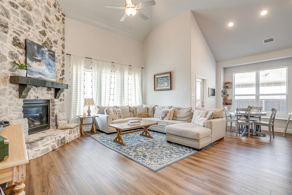 Ventana Ph II - Residential