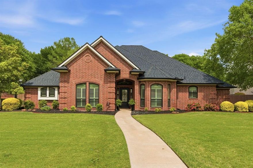 Welcome to Monticello — one of Colleyville's most coveted neighborhoods. This beautifully renovated single-story home sits on nearly half an acre with pond views and a gunite pool & spa. Inside: soaring vaulted ceilings, new hardwood floors, plantation shutters, and a chef's kitchen fully reimagined with new cabinetry, stone counters, and a professional Bertazzoni 6-burner gas range. The primary suite features a spa bath, jetted tub, and custom walk-in closet. A dramatic 16-ft sliding glass door opens to the covered patio — seamless indoor-outdoor living. In-law suite with private entrance. Top-rated GCISD schools. HOA amenities include 55+ acres of greenspace, fishing lakes, and 7 miles of trails.