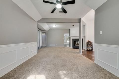 Tiny photo for 6201 Castle Creek Road, Arlington, TX 76017 (MLS # 21101808)