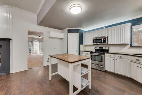 Tiny photo for 6201 Castle Creek Road, Arlington, TX 76017 (MLS # 21101808)