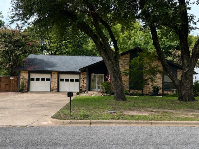 Photo 1 of 11 — 222 La Jolla Drive, Athens, TX 75751